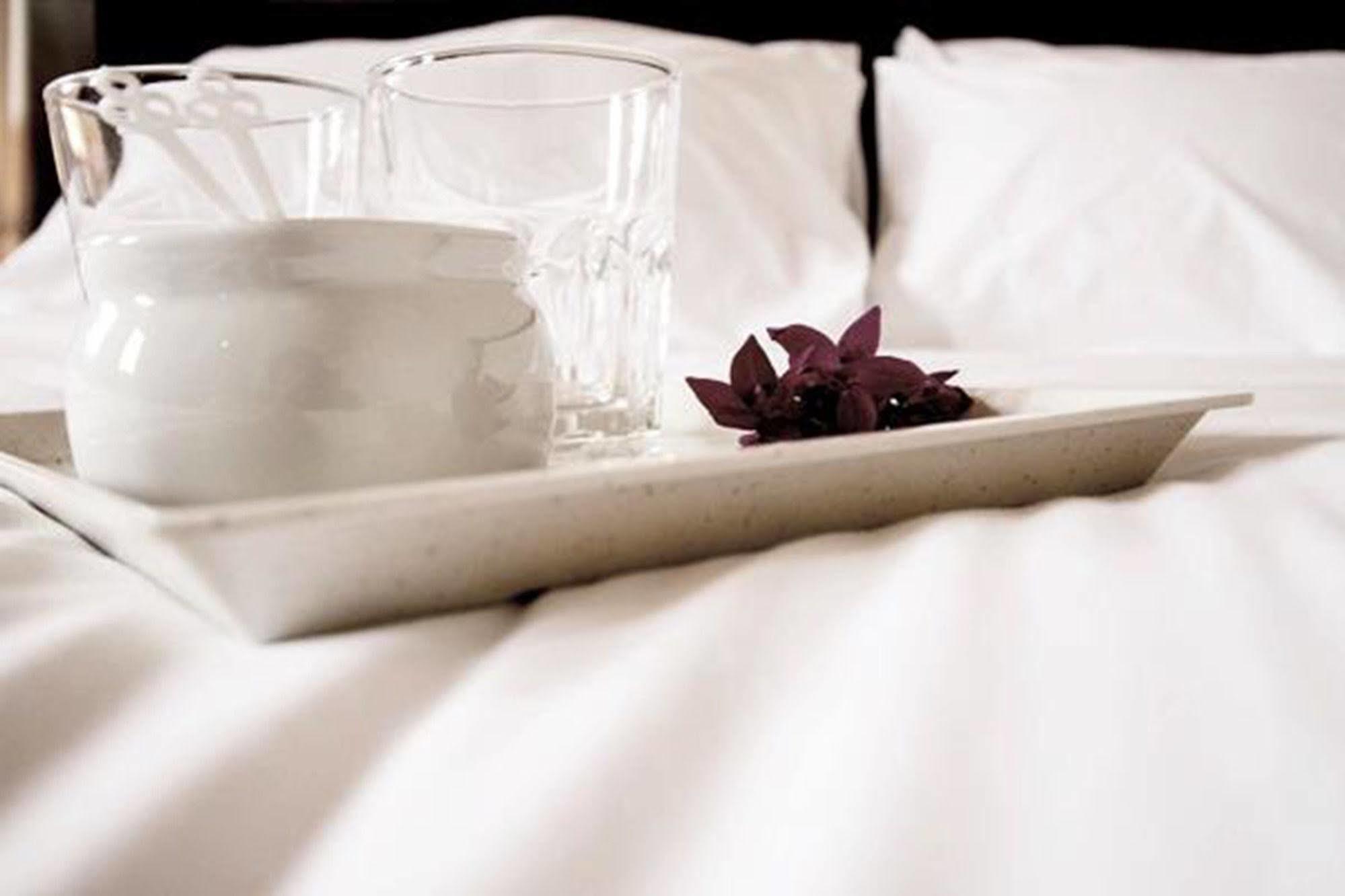 Hotel 8 Boutique By The Sea Tanjung Tokong Esterno foto